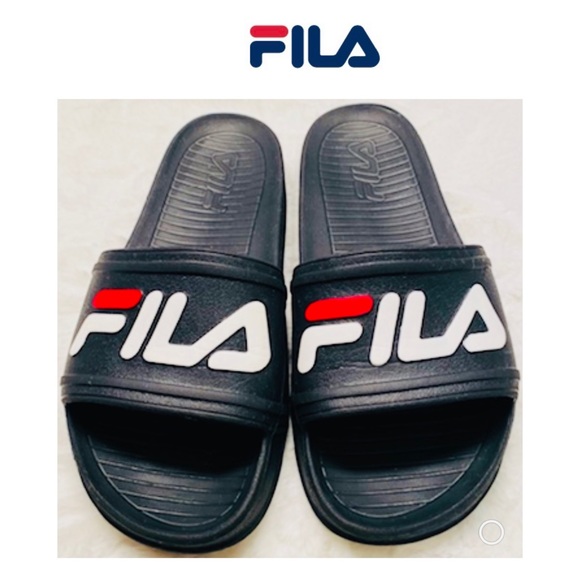 FILA Slide Sandals Unisex, Men’s size 6, Women’s Size 7 or Youth 5/6 Pre-Owned - Picture 4 of 12
